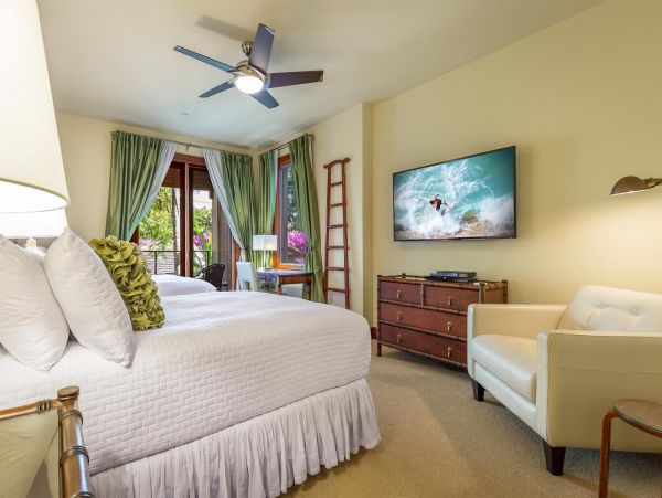 Three Bedroom Vacation Rental Views of the Pacific