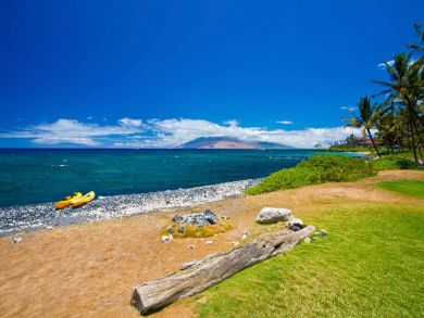 Two Bedroom Maui On the Beach Vacation Cottage Home For Rent Two Bedroom Maui On the Beach Vacation Cottage Home For Rent
