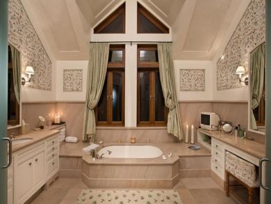 Luxury Bathroom with Soaking Tub