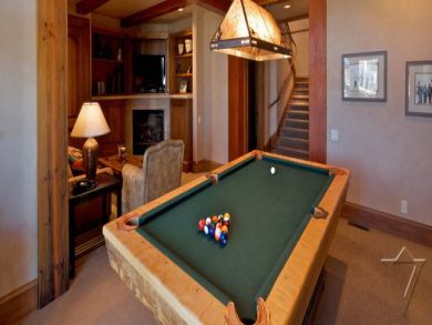 Five Bedroom Luxury Ski Home - One of the Top Rentals! Five Bedroom Luxury Ski Home - One of the Top Rentals!