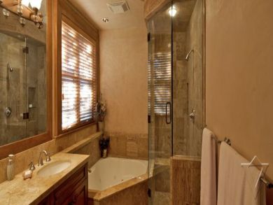 Five Bedroom Luxury Ski Home - One of the Top Rentals! Five Bedroom Luxury Ski Home - One of the Top Rentals!