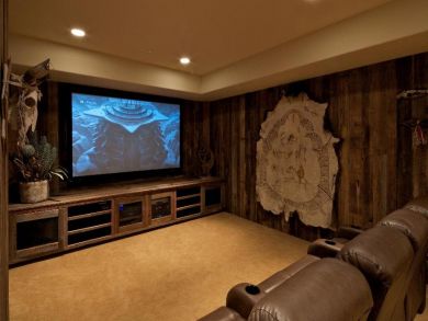 Pretty Ski Home with Four Well Appointed Bedrooms