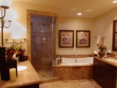 Three Bedroom Vacation Rental with Communal Pool and Hot Tub Three Bedroom Vacation Rental with Communal Pool and Hot Tub