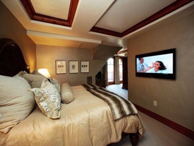Three Bedroom Vacation Rental - Communal Pool -  So Cool!