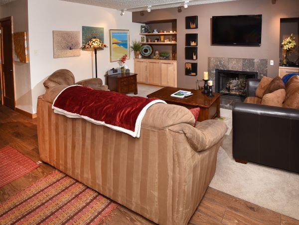 Two Bedroom Walk to Lift Vacation Condo in Vail