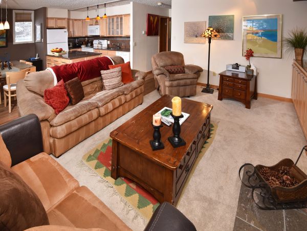 Two Bedroom Walk to Lift Vacation Condo in Vail