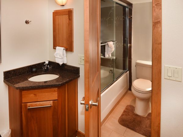 Two Bedroom Walk to Lift Vacation Condo in Vail