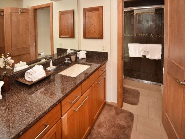 Two Bedroom Walk to Lift Vacation Condo in Vail