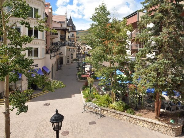 Lionshead Vacation Ski Condo Walk to Ski Slope