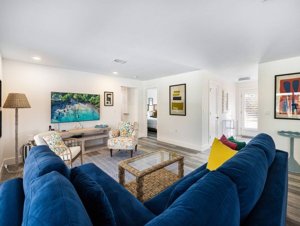 Sanibel Island Three BedroomNEW REMODEL POOL HOME SUPER CLOSE TO BEACH!