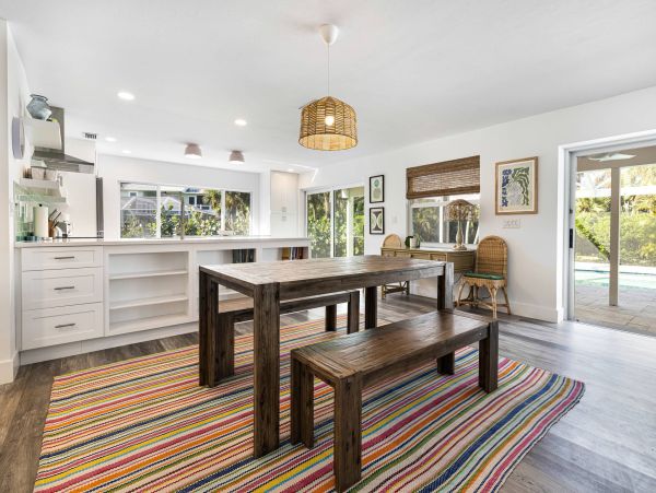 Sanibel Island Three BedroomNEW REMODEL POOL HOME SUPER CLOSE TO BEACH!