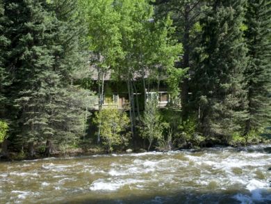Condo located next to creek