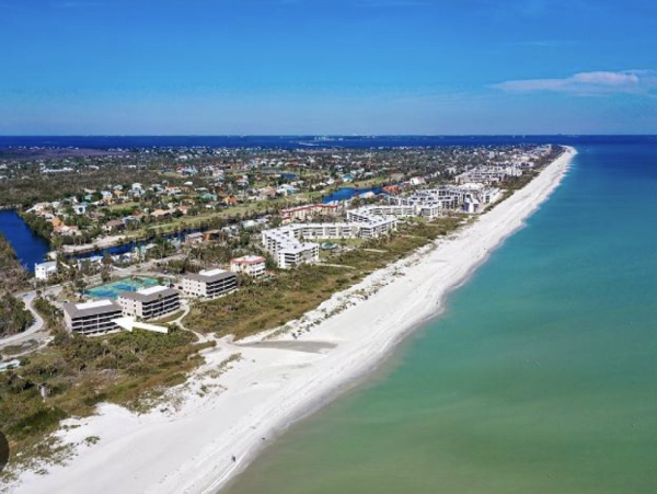 Charming Sanibel Gulf-Front Condo with Stunning Views