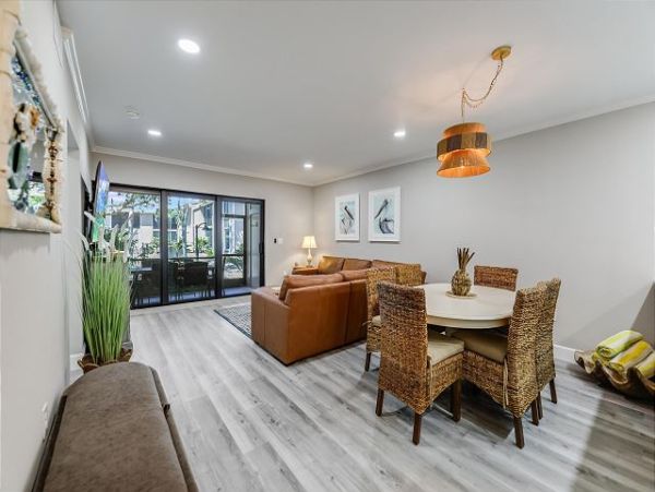 Steps To Beach 2 Bedroom Sanibel Condo