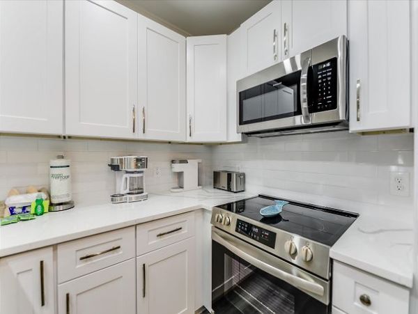 Steps To Beach 2 Bedroom Sanibel Condo