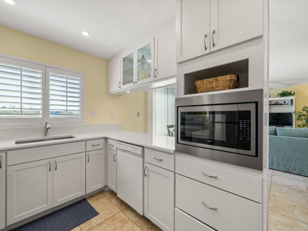 Sanibel Island Beachfront Condo Rental  Gulf Coast Vacation Rental in Florida