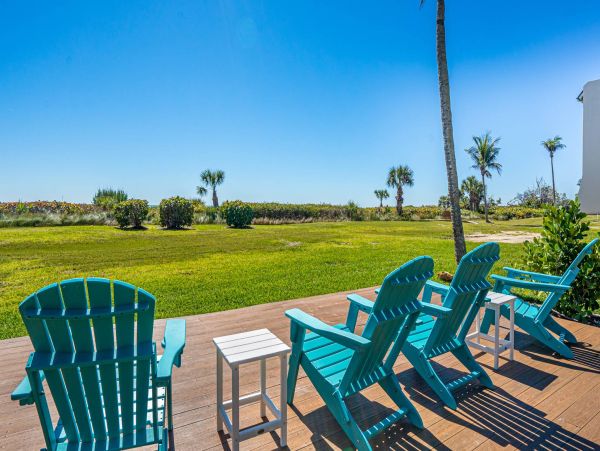 Sanibel Two Bedroom Vacation Condo with Expansive Gulf Views