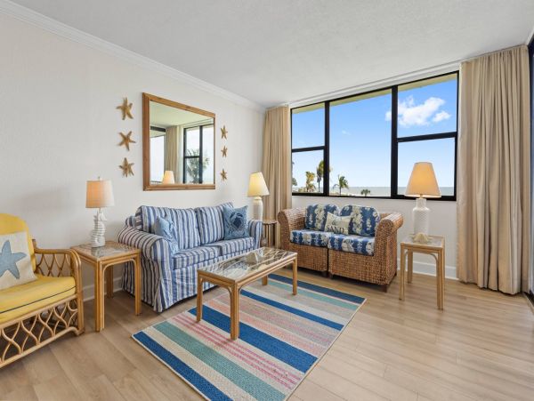 Sanibel Two Bedroom Vacation Condo with Expansive Gulf Views