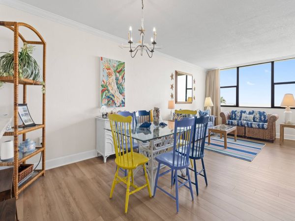 Sanibel Two Bedroom Vacation Condo with Expansive Gulf Views