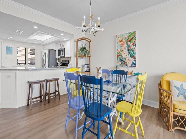 Sanibel Two Bedroom Vacation Condo with Expansive Gulf Views