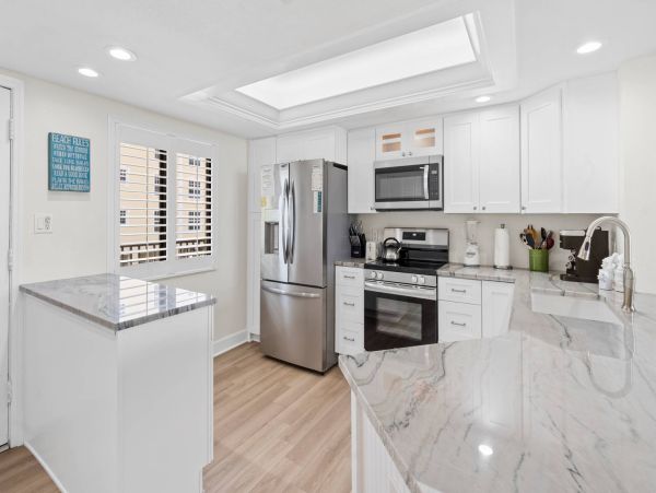 Sanibel Two Bedroom Vacation Condo with Expansive Gulf Views