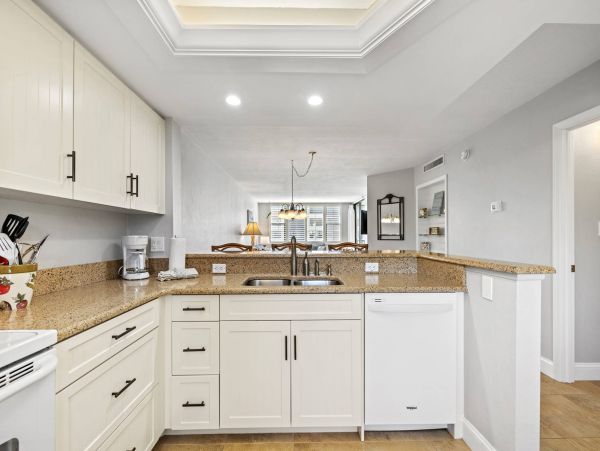 Sanibel Island Beachfront Condo Rental  Luxury 2-Bed Vacation Condo with Pool & Gulf Views