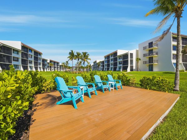 Sanibel Island Gulf View Vacation Rental - Dog Friendly Condo with Pool & Tennis