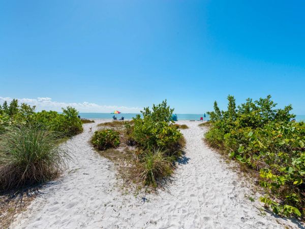 Sanibel Island Gulf View Vacation Rental - Dog Friendly Condo with Pool & Tennis