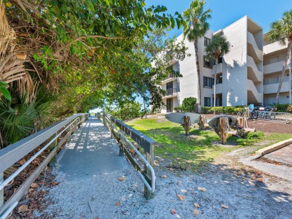 Sanibel Island Gulf View Vacation Rental - Dog Friendly Condo with Pool & Tennis