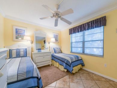 Sanibel Island Vacation Condo with Great Beach