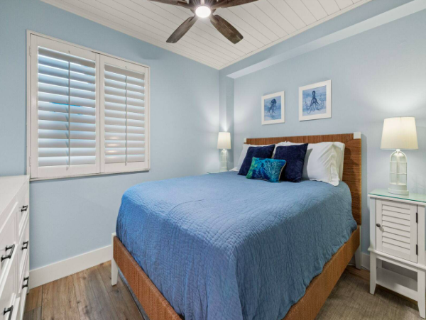 Sanibel Luxurious Gulf-Front Condo with Stunning Views & Coastal Elegance