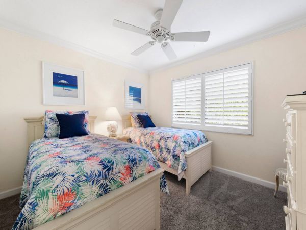 Sanibel On Beach Vacation Condo 2 Bedrooms Partial Gulf View