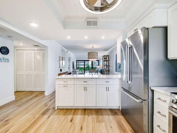 WOWE New Arrival Two Bedroom Sanibel Beachside Rental Remodel, Views!