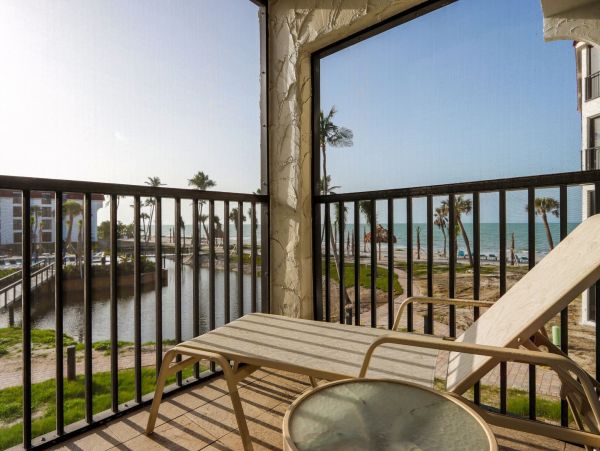 Sanibel Island Condo with Gulf Views  Luxury Sanibel Island Beach Condo Rental