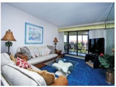 Enjoy Gulf Views From this Sanibel Island Condo