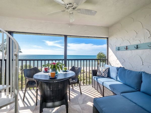 Sanibel Island Vacation Rental | Gulf Front Luxury Condo with Rooftop Deck