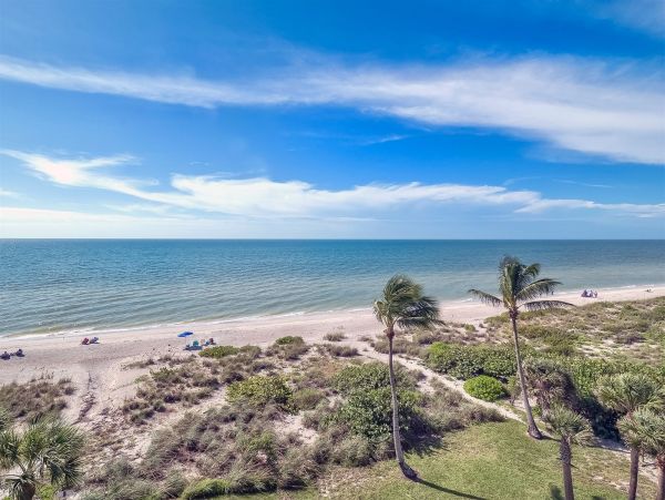 Sanibel Island Vacation Rental | Gulf Front Luxury Condo with Rooftop Deck