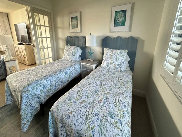 Charming 3-Bedroom Vacation Rental Condo on Sanibel
