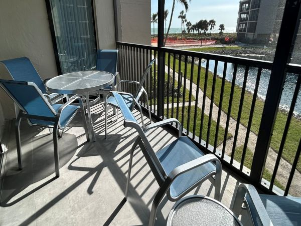 Charming 3-Bedroom Vacation Rental Condo on Sanibel