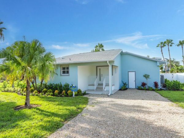 Sanibel Home with Pool, Steps to Beach