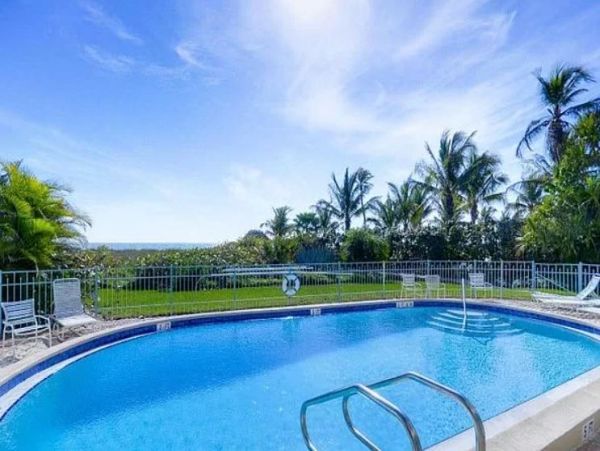 Sanibel Island Luxury Beachfront Vacation Condo - 3 Bedrooms