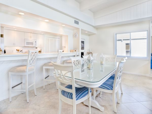 Sanibel Island Luxury Beachfront Vacation Condo - 3 Bedrooms