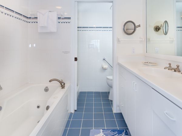 Sanibel Island Luxury Beachfront Vacation Condo - 3 Bedrooms