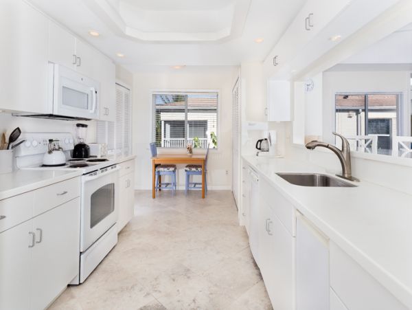 Sanibel Island Luxury Beachfront Vacation Condo - 3 Bedrooms