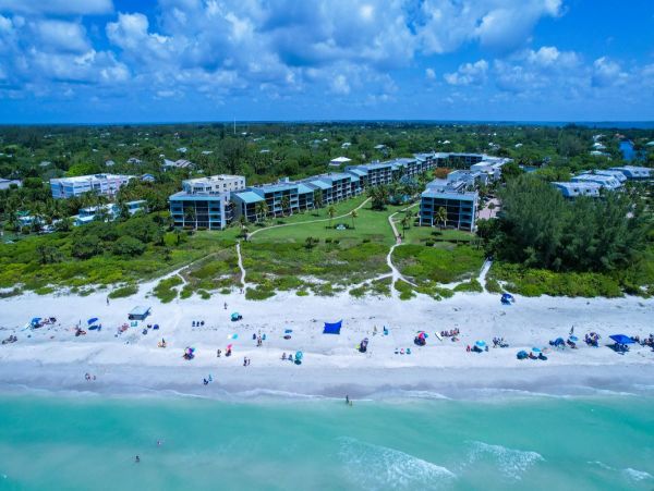 Exceptional Beach Views from Sanibel Vacation Condo.
