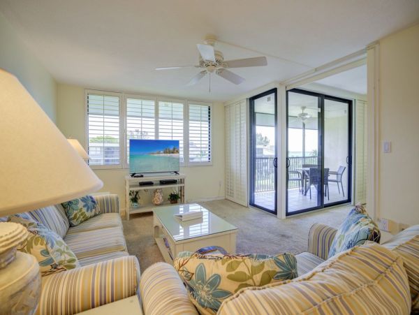 Exceptional Beach Views from Sanibel Vacation Condo.