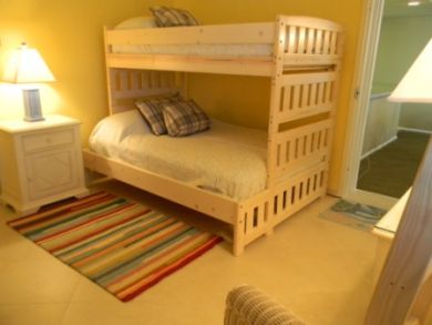 Guest bedroom 2 with full/twin bunk bed