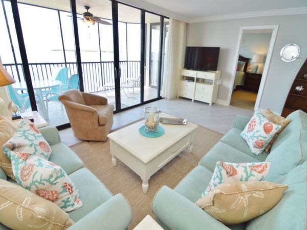 Fort Myers Two Bedroom Condo on the Beach with Amazing Views