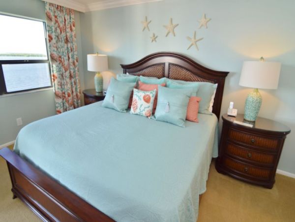 Fort Myers Two Bedroom Condo on the Beach with Amazing Views