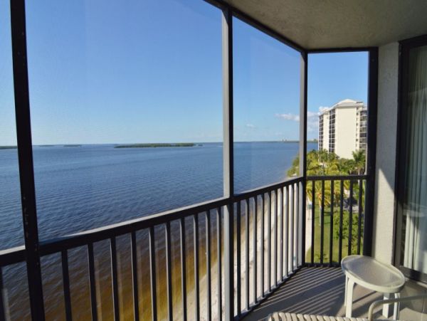 Fort Myers Two Bedroom Condo on the Beach with Amazing Views